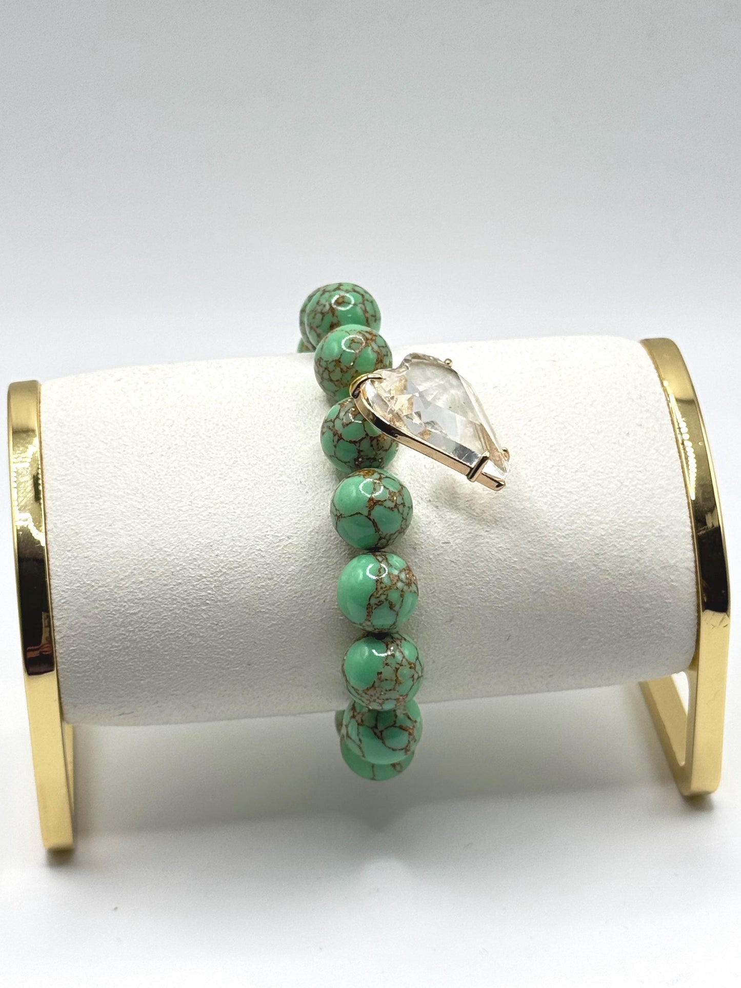 Green Howlite Beaded Bracelet with Crystal Heart Charm – Handmade Stretch Bracelet – Gift for Her