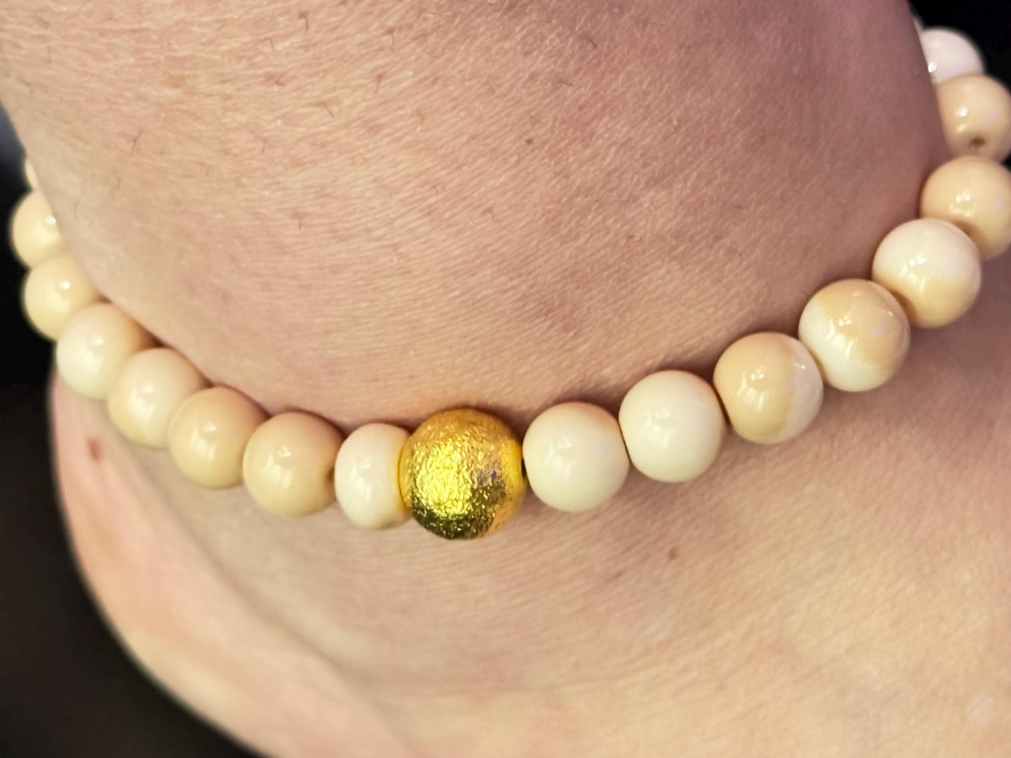 Handmade Beaded Anklet with Gold Accent Bead – Natural Creamy White Beads – Boho Minimalist Jewellery for Women