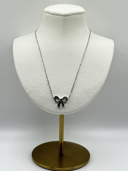 18k Plated Gold Bow Pendant Necklace