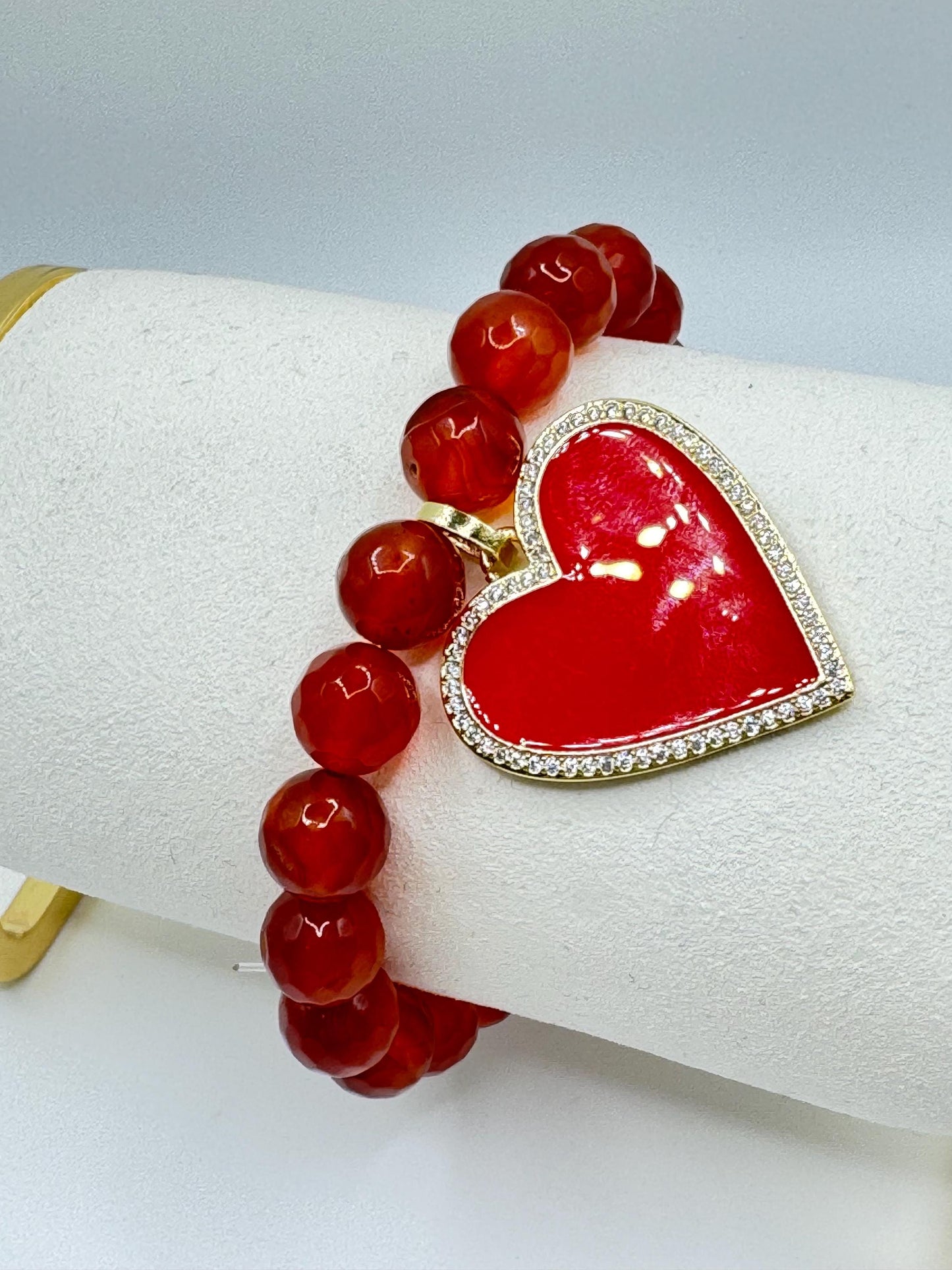 Elegant Red Beaded Bracelet with Gold Heart Pendant – Luxe Handmade Gift for Women, Statement Jewellery